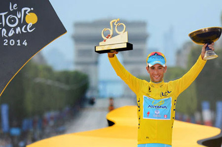 Nibali đoạt áo vàng Tour de France 2014.